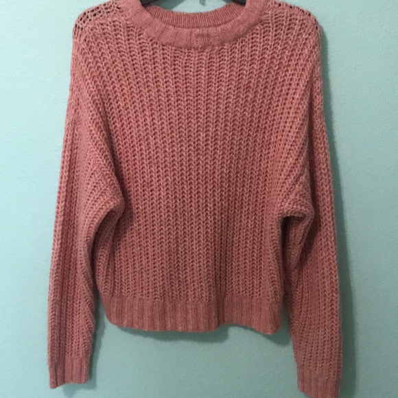 ✨NWOT✨Must Have Sweater - Picture 2 of 3